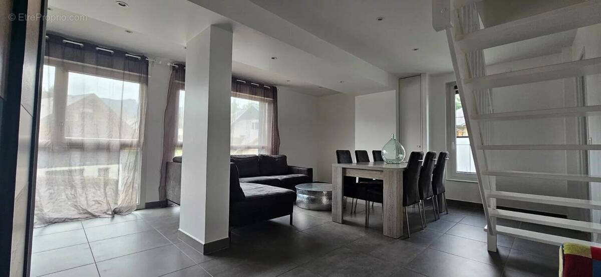 Appartement à BARBERAZ