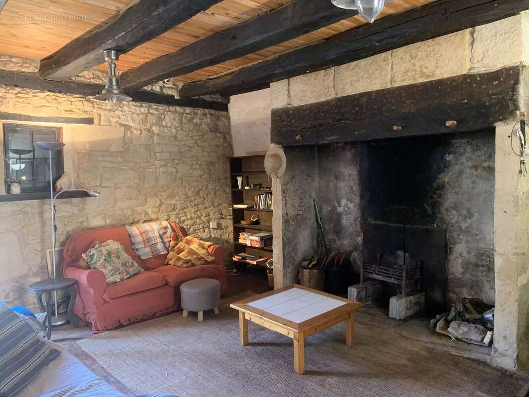 Près de Hautefort, Dordogne - Ensemble de deux petites maisons - photo 10