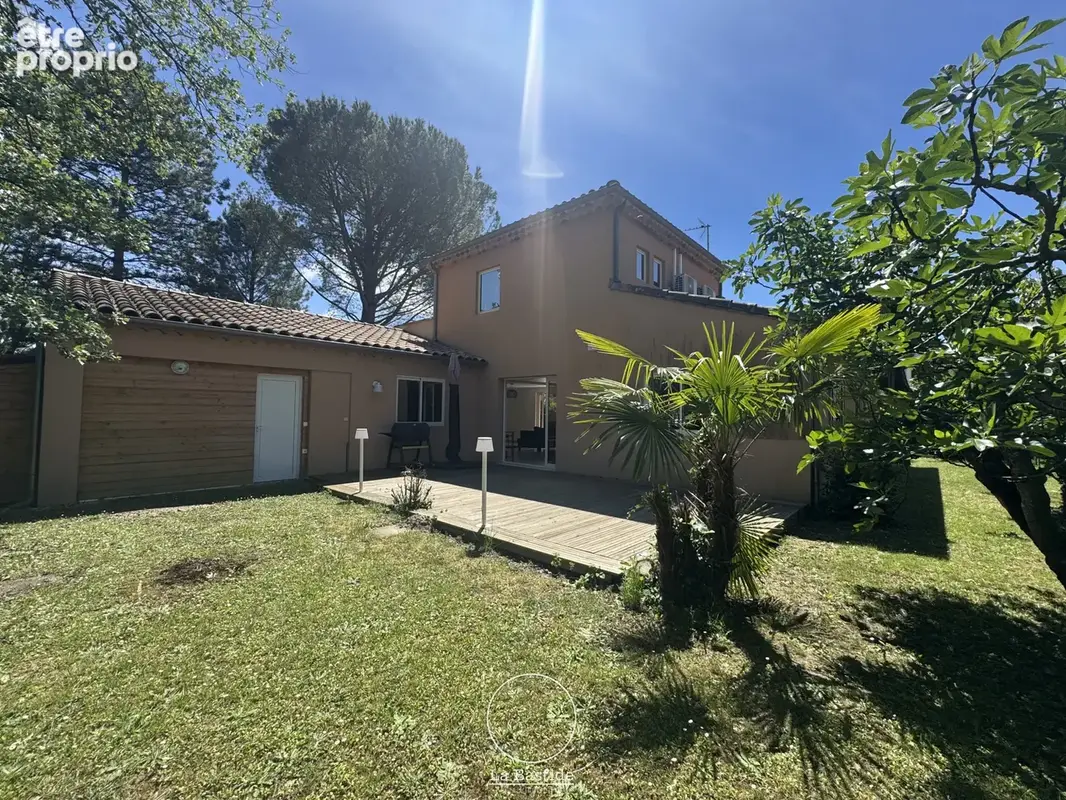 Photo Maison à Montboucher-Sur-Jabron au prix de 449 000€