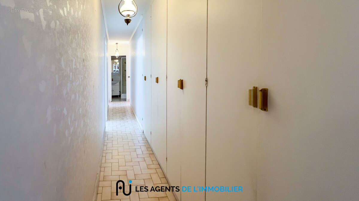 Appartement à NANTERRE