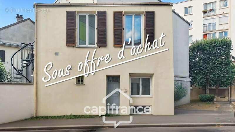 Maison à MONTREUIL
