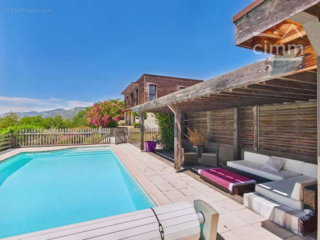 Maison 188 m² à Vourey  - photo 14