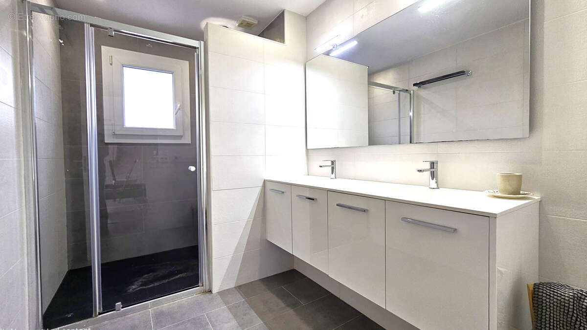 Maison à PREVESSIN-MOENS