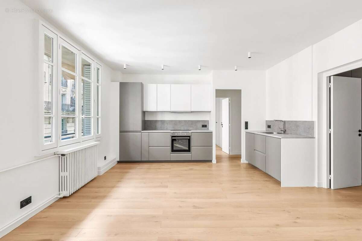 Appartement à PARIS-9E