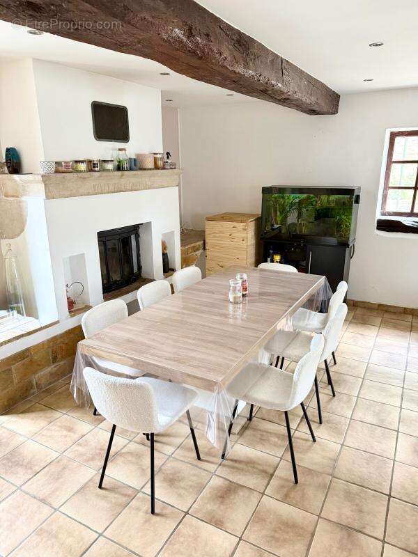 Maison à L&#039;ABERGEMENT-CLEMENCIAT