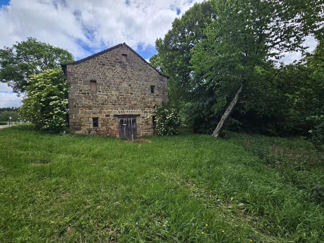 Maison à SAINT-AGREVE