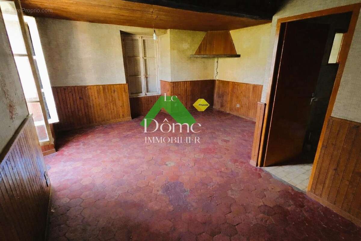 Maison à BORNEL