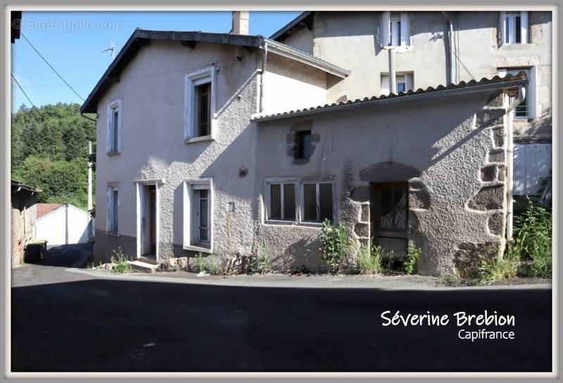 Maison à LA MONNERIE-LE-MONTEL