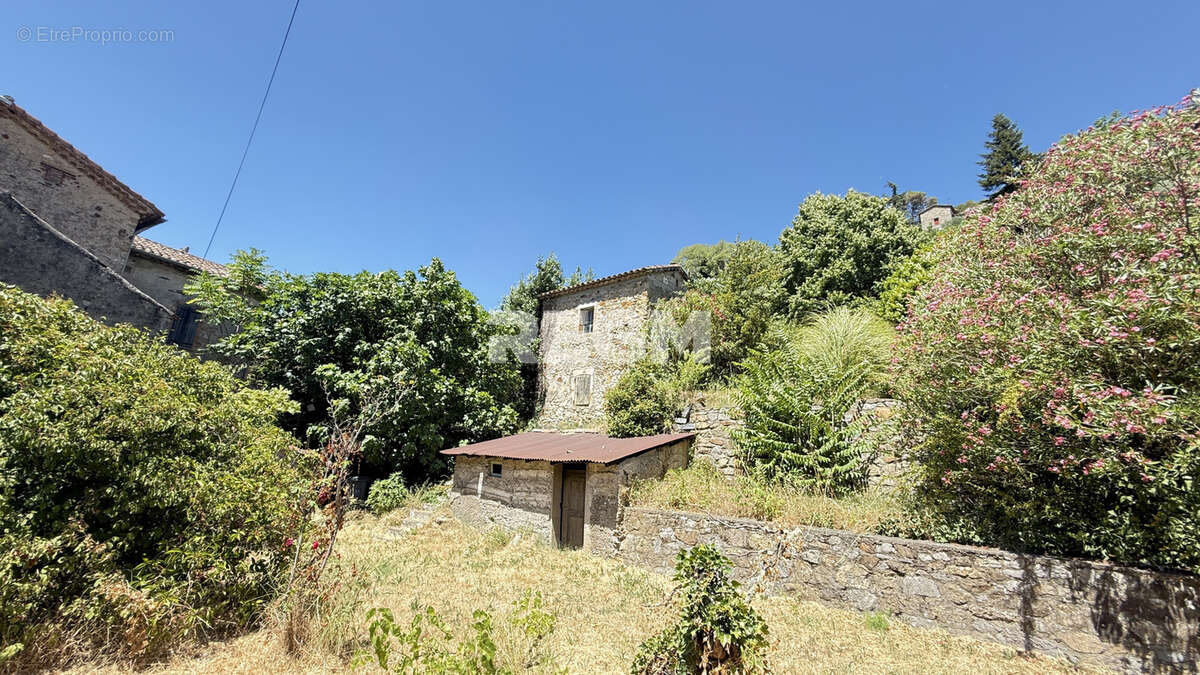 Maison 105 M2 avec mazets sur parcelle de 6000 M2 - photo 27
