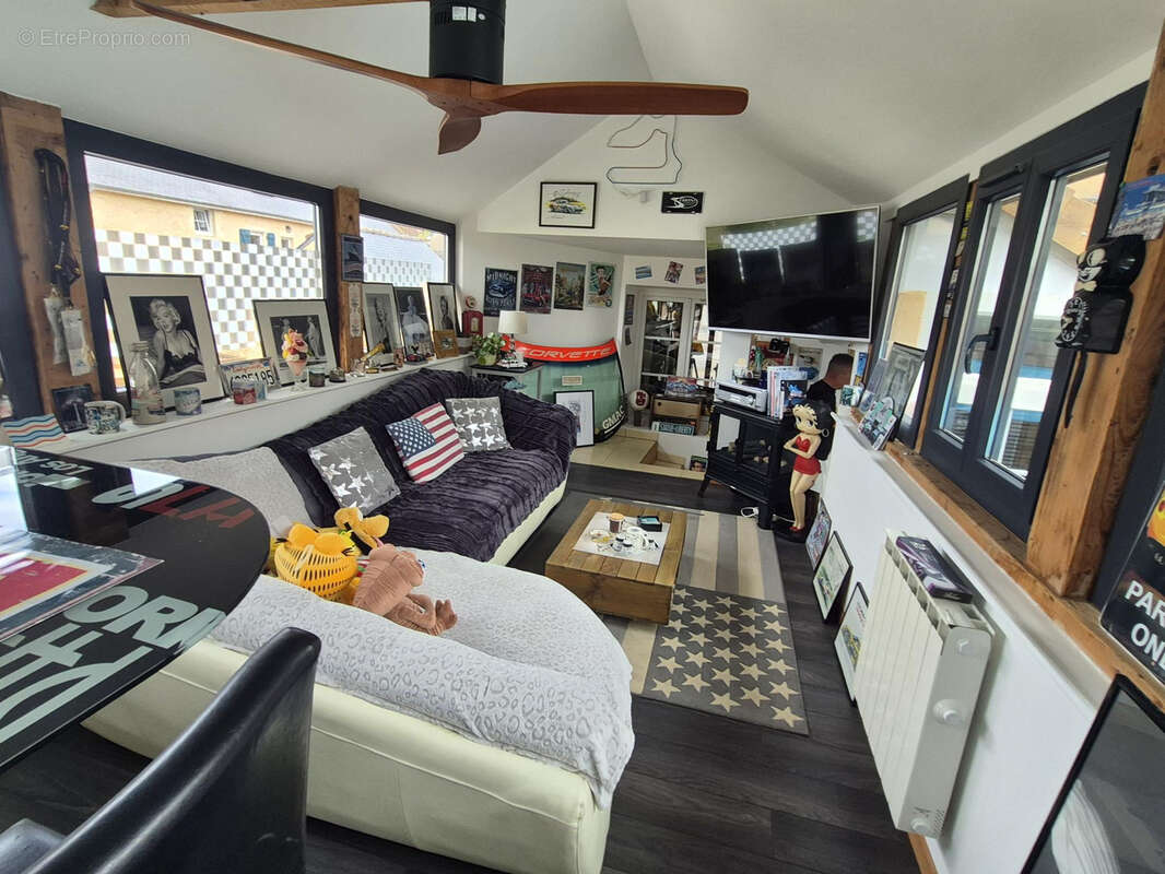 Maison à DOMFRONT-EN-CHAMPAGNE