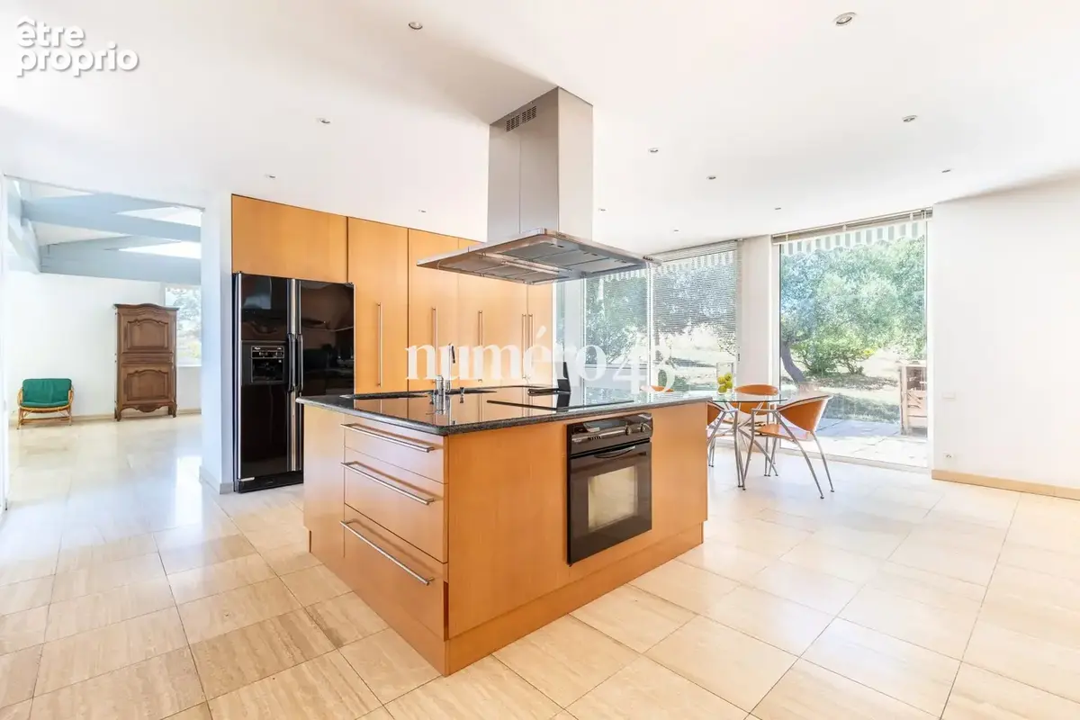 Maison 11 pièces 443 m² à vendre à Beychac-Et-Caillau (33750) - photo 7