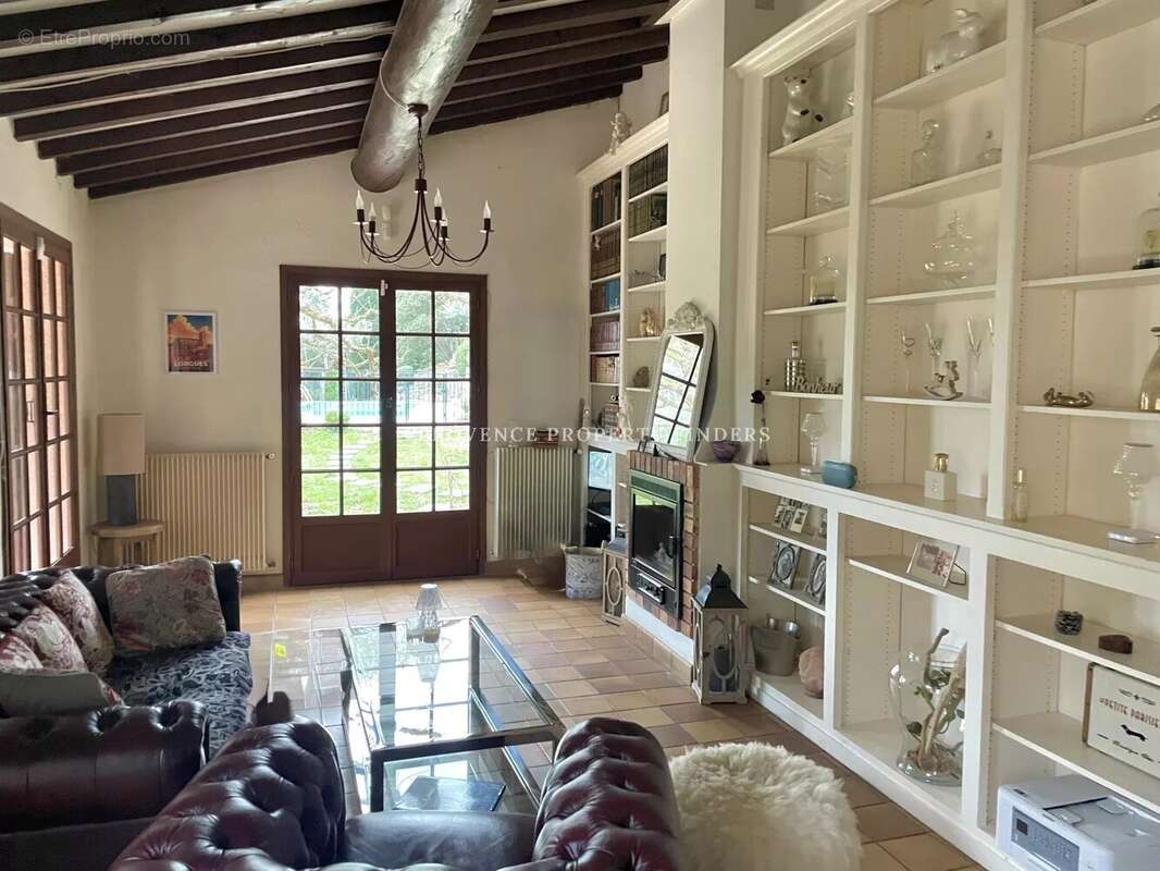 Maison à LORGUES