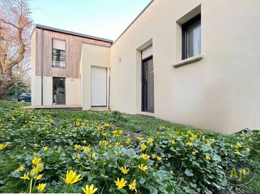 Maison à LA CHAPELLE-SUR-ERDRE