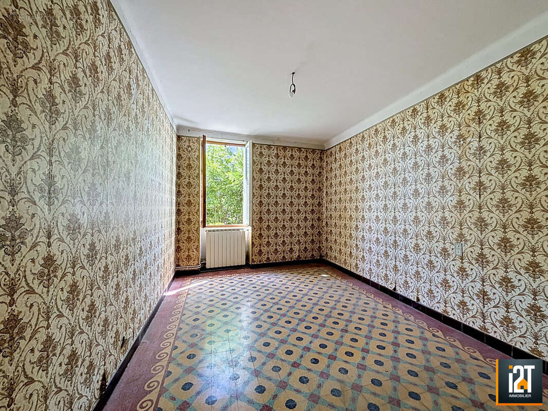 Maison à LA CALMETTE