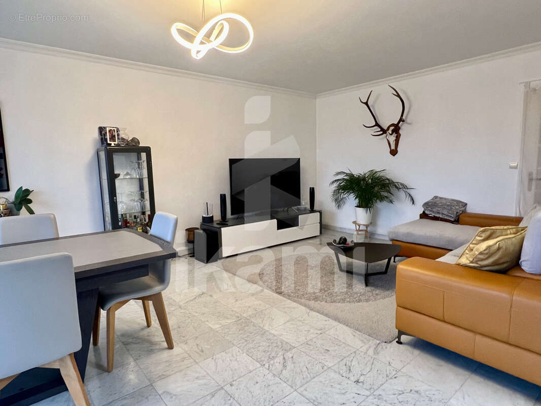 Appartement à SAINT-JULIEN-EN-GENEVOIS
