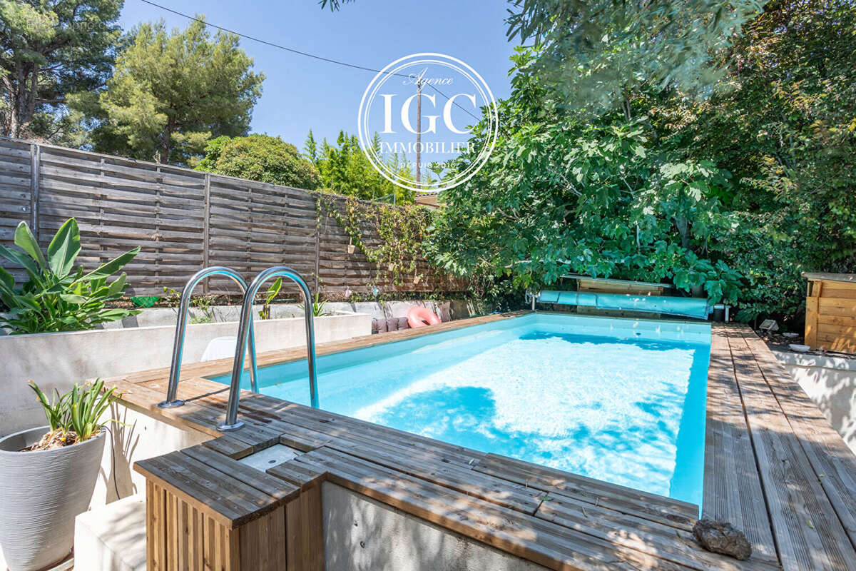 Le Rove  Maison 5 pièces de 102 m² - photo 13