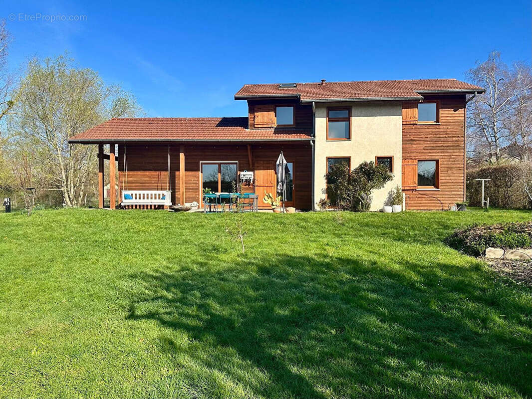 Maison à BOURGOIN-JALLIEU