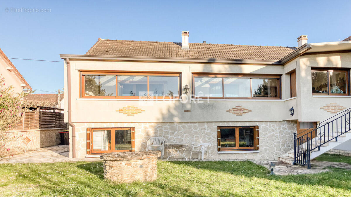 Maison à ROISSY-EN-BRIE