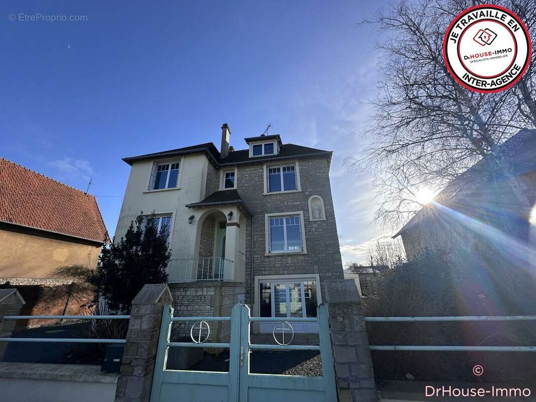 Maison à GRANDCAMP-MAISY