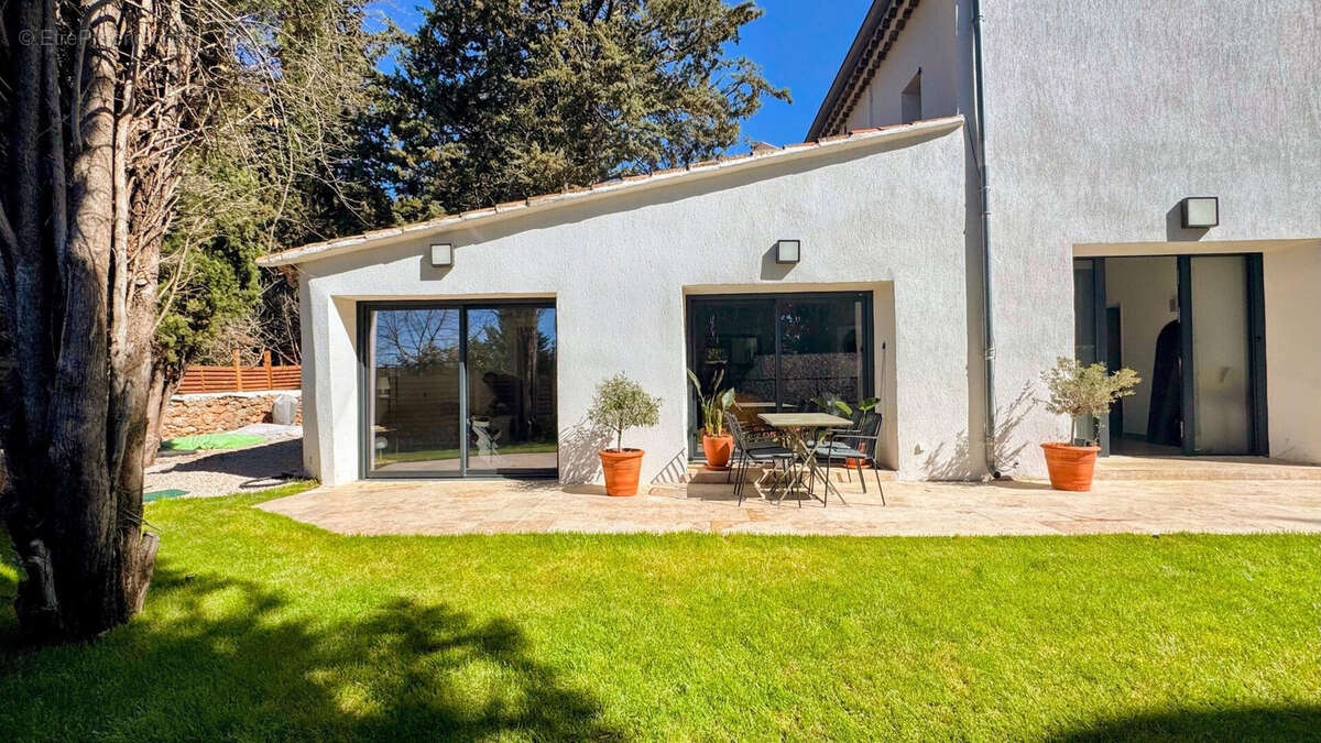 Appartement à LE THOLONET