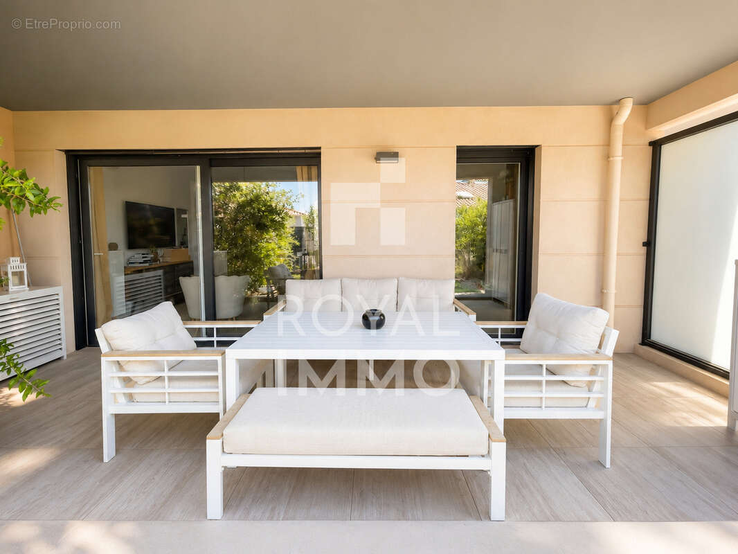Appartement à SANARY-SUR-MER