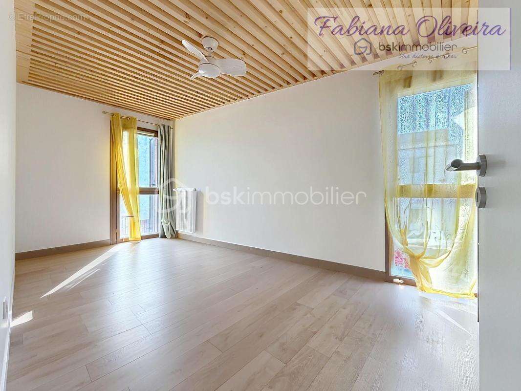 Appartement à MONTEVRAIN