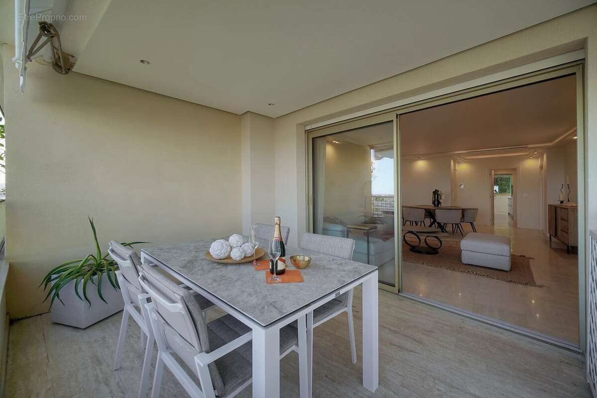 Appartement à CANNES