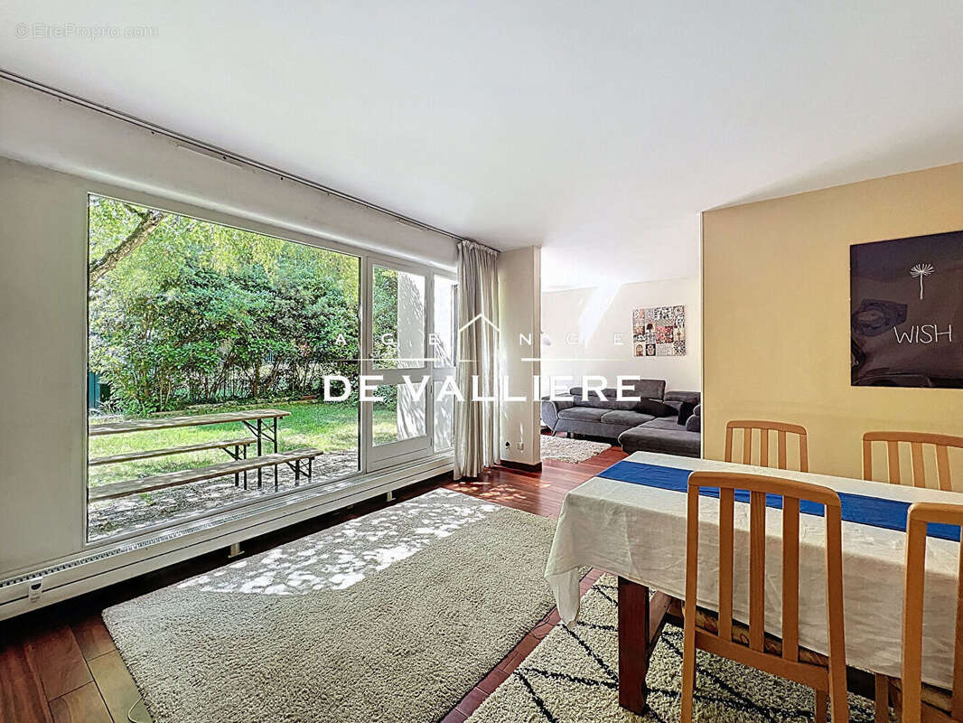 Appartement à NANTERRE