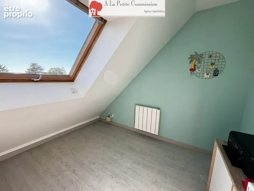 Maison familiale à vendre à Sours   Commerces et écoles à pied ! - photo 9