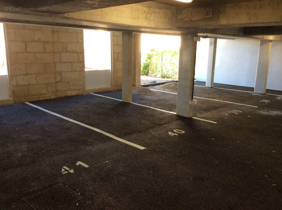 Mérignac - Proche Centre Ville - Très joli T3 avec Parking et Balcon - photo 8