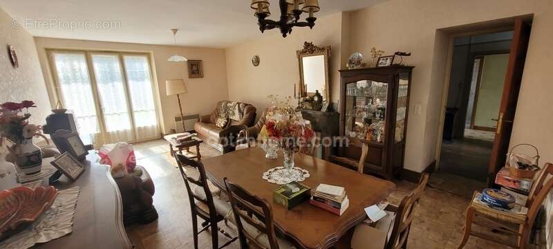 Maison à MOUHET