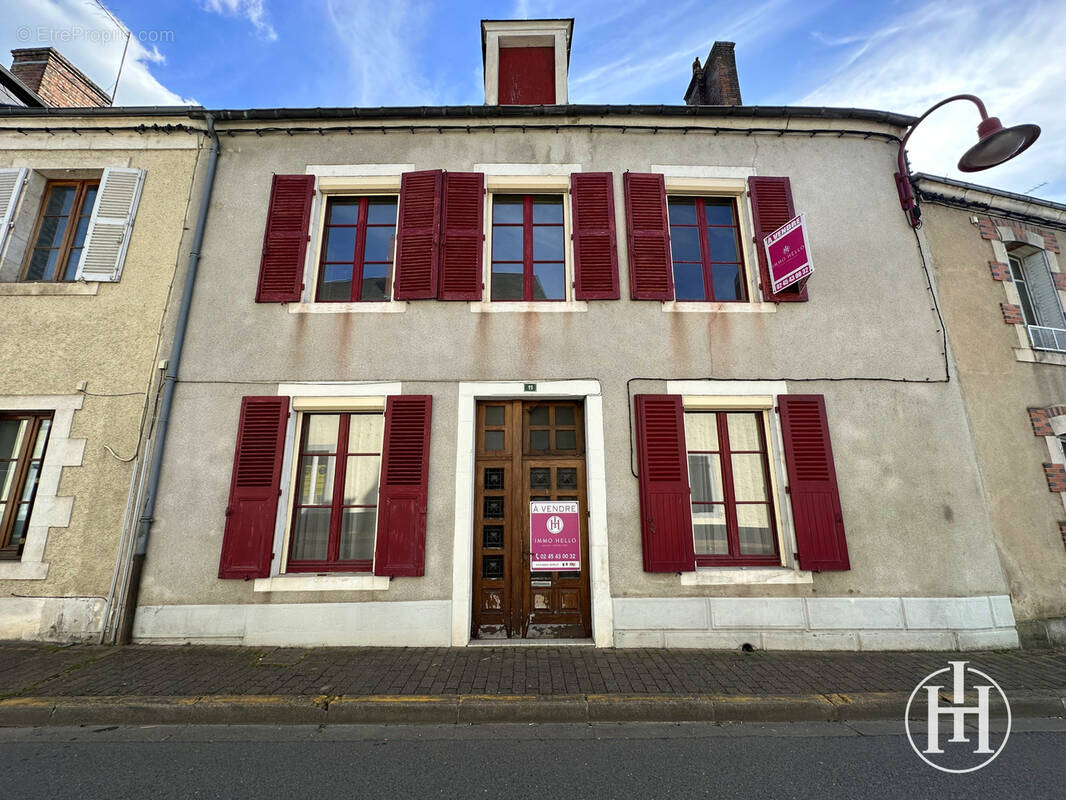 Maison à LE CHATELET