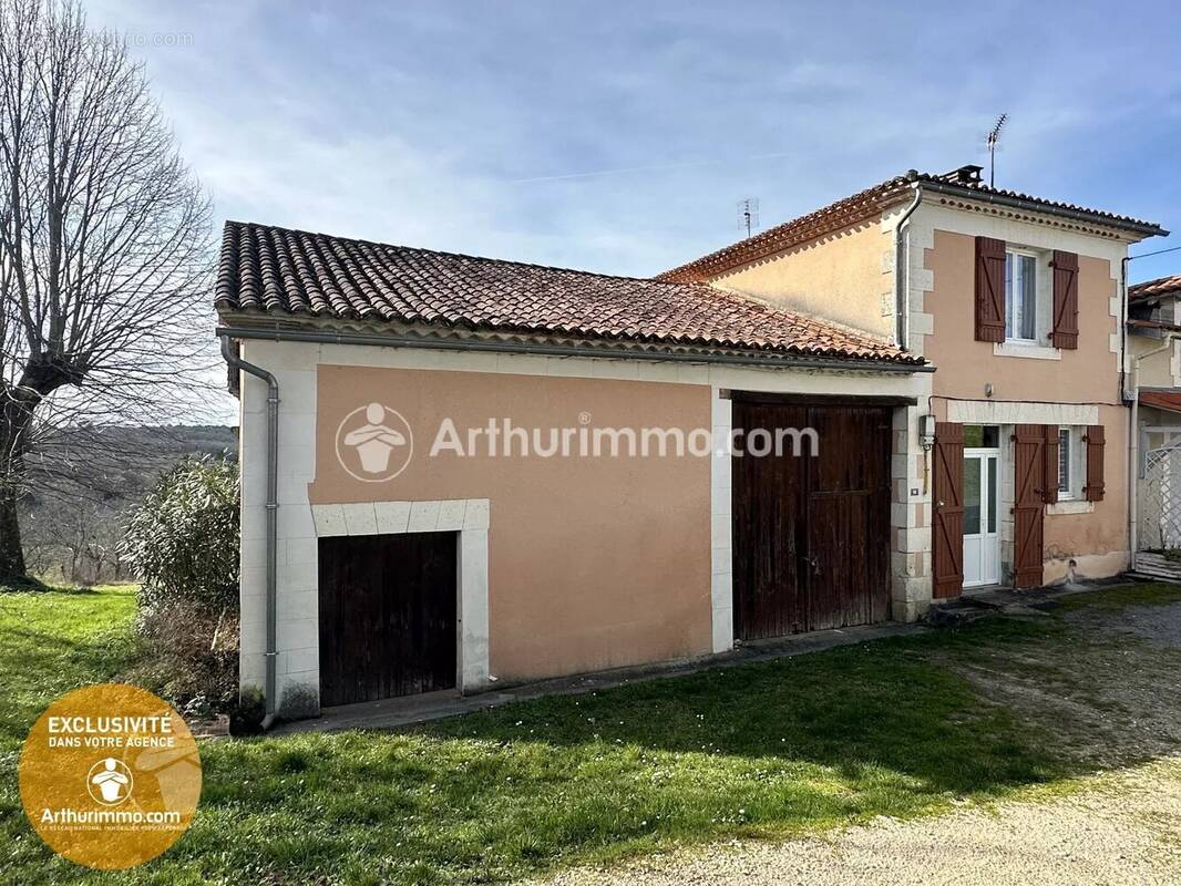 Maison à NEUVIC