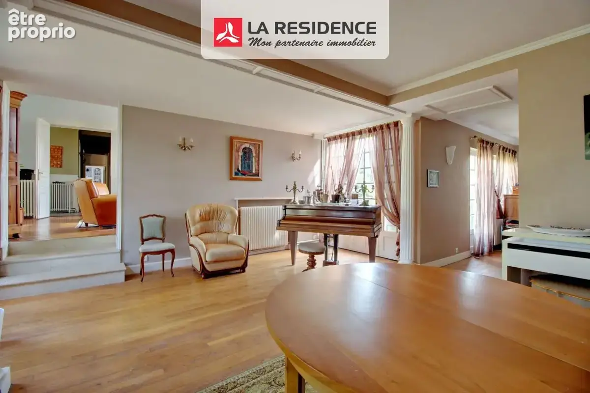Maison 13 pièces 323 m² à vendre à Saint-Etienne-Du-Rouvray (76800) - photo 4