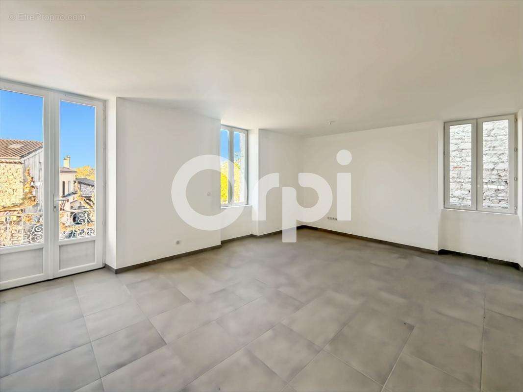 Appartement à RUOMS