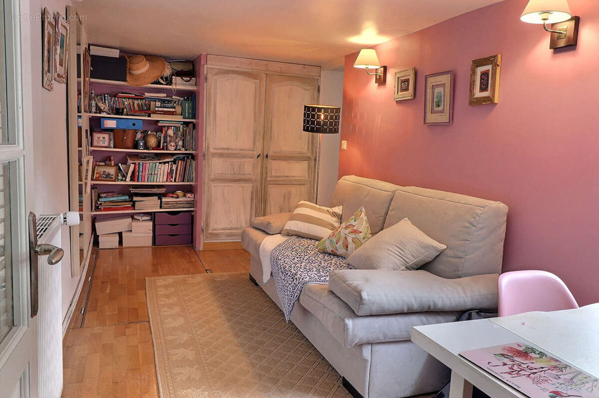 Maison Marly Le Roi  - 120m² sur 114m² de terrain. - photo 9