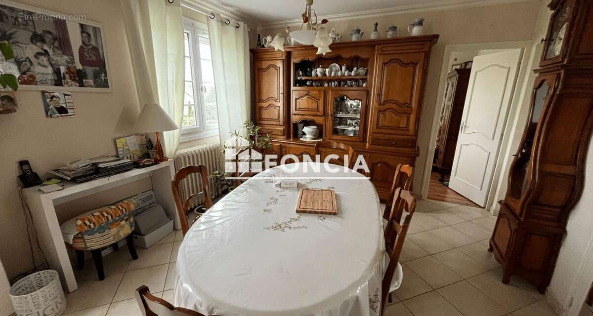 Maison à SAINT-CALAIS