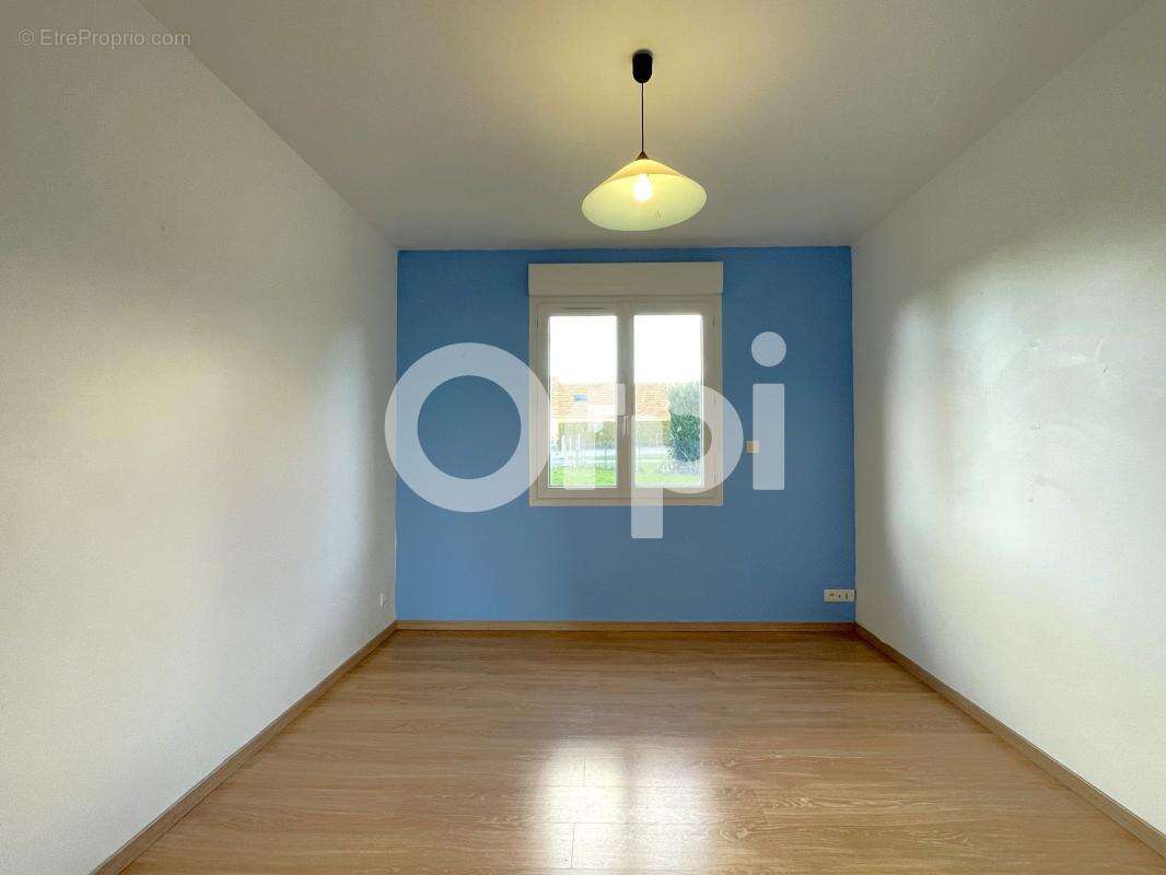 Maison à LA CROISILLE