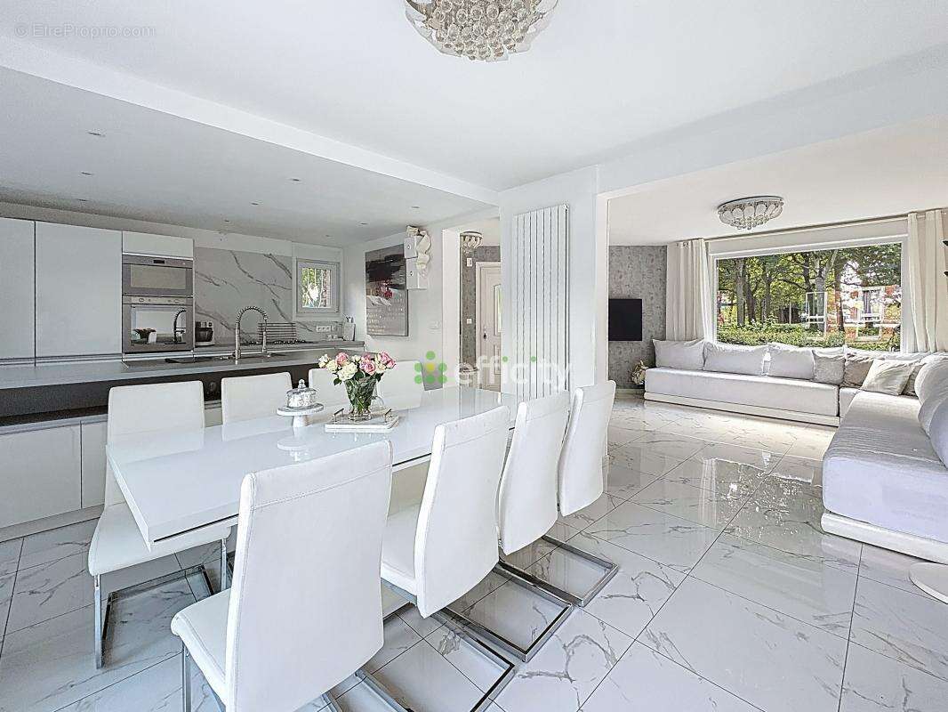 Maison à GRANDE-SYNTHE