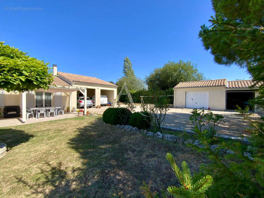Maison Saint Simon De Bordes 170 m2 - photo 8
