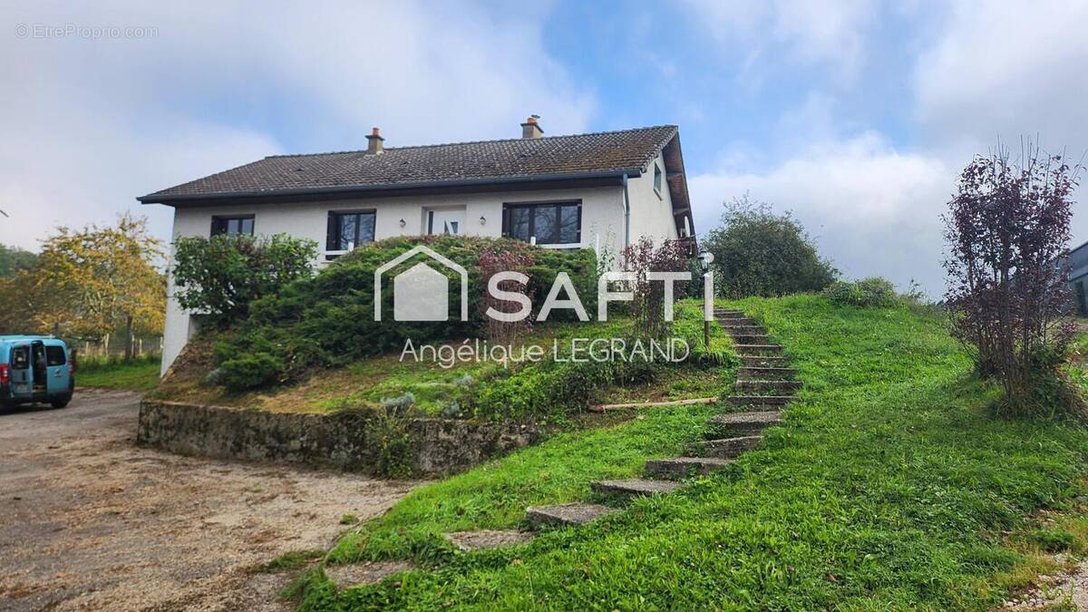 Photo 1 - Maison à ECLANS-NENON