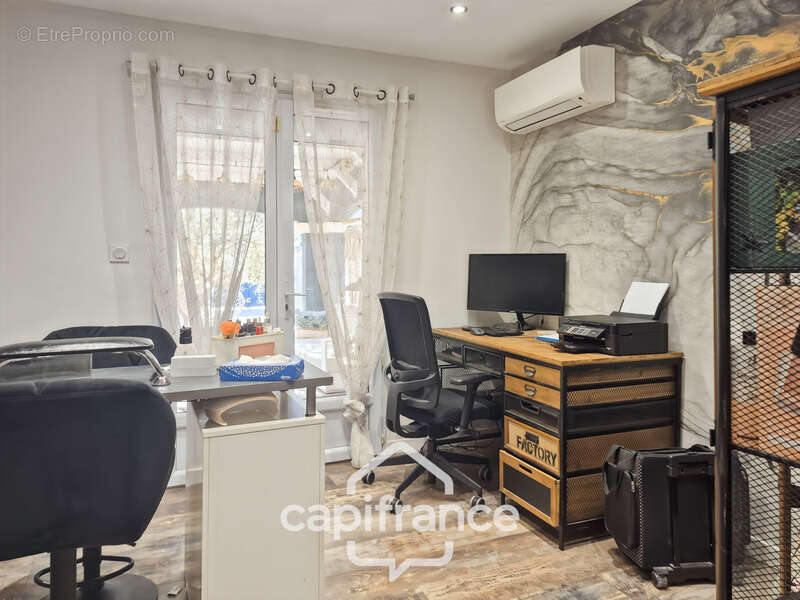 Maison à SAINT-GENIES-DE-COMOLAS