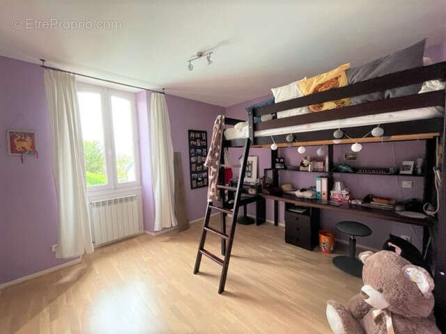 Maison à LA TOUR-DU-CRIEU