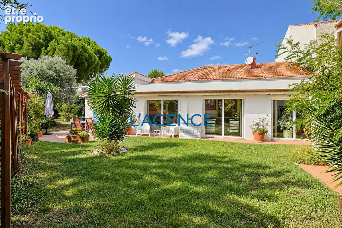 VILLA DE PLAIN PIED de 150 m2 avec jardin de 633 m2 en face de la mer . - photo 2