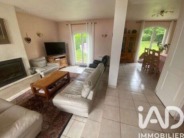 Photo 8 - Maison à VILLEJUST