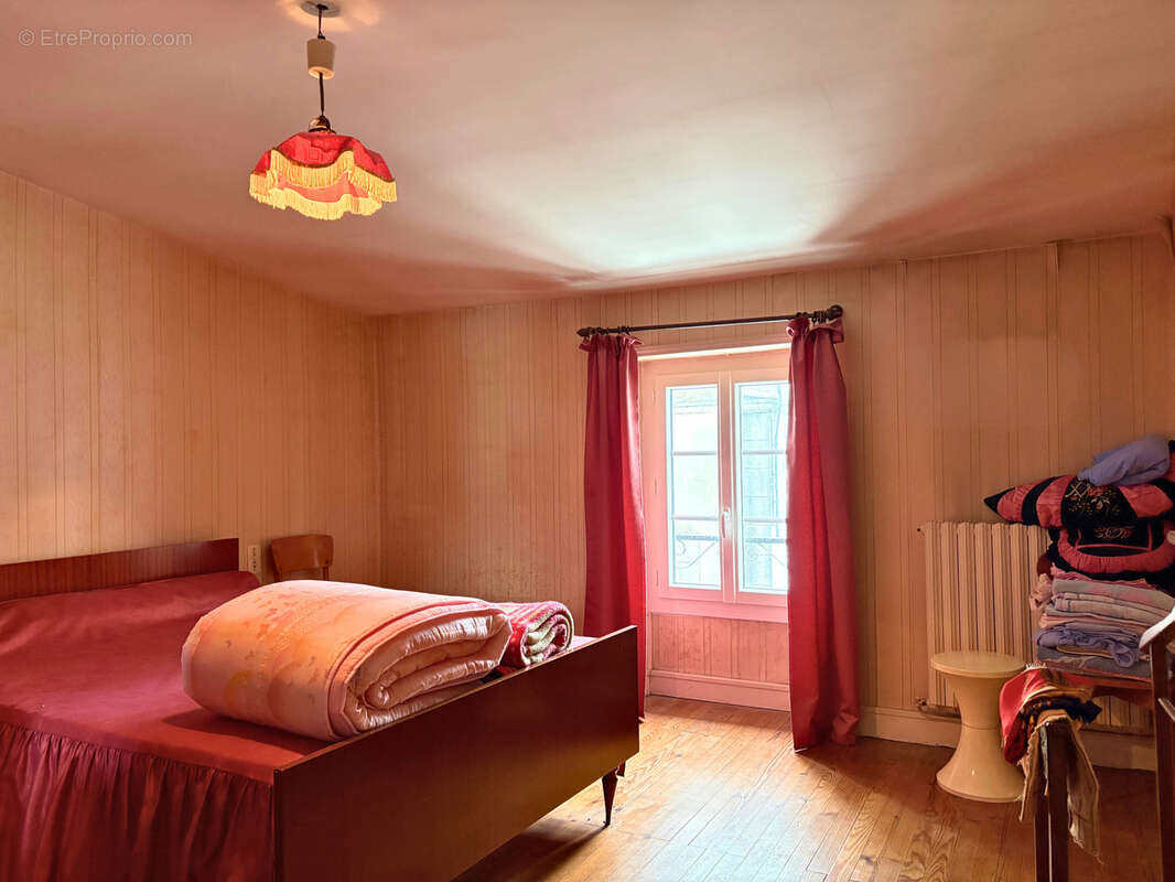 Maison à COGNAC