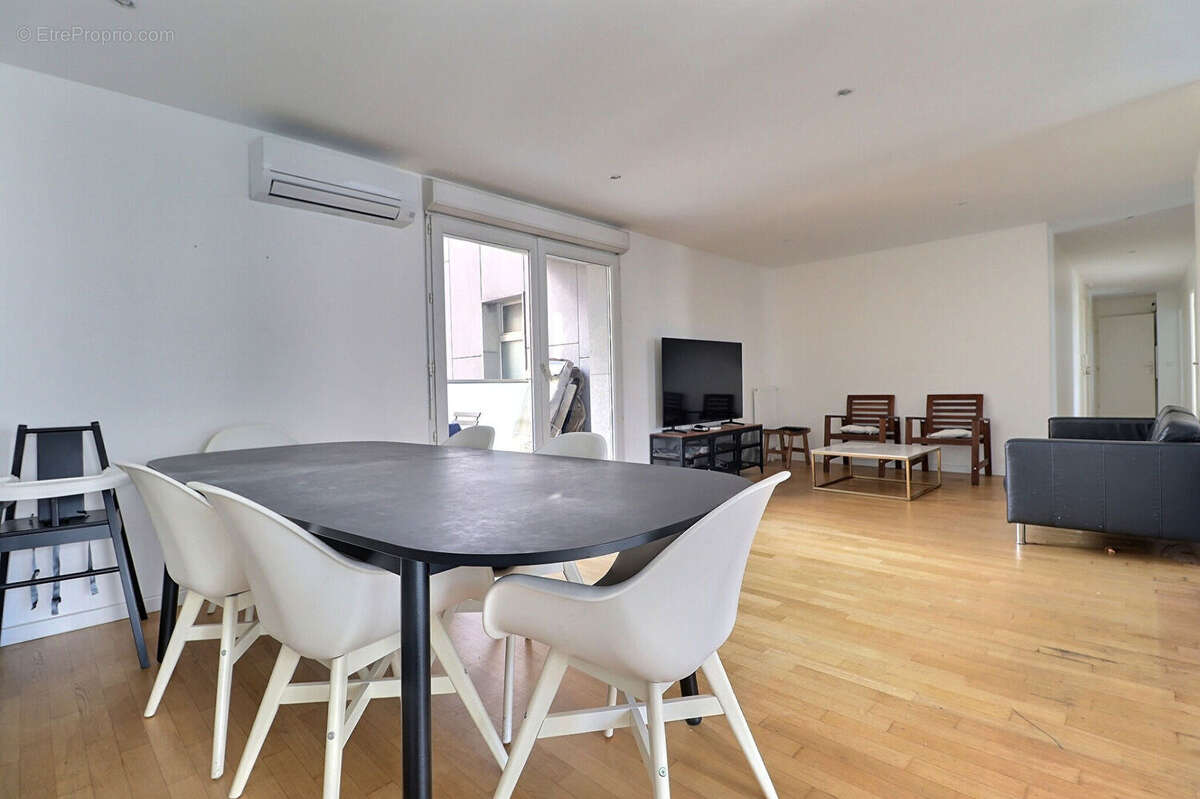 Appartement à AUBERVILLIERS
