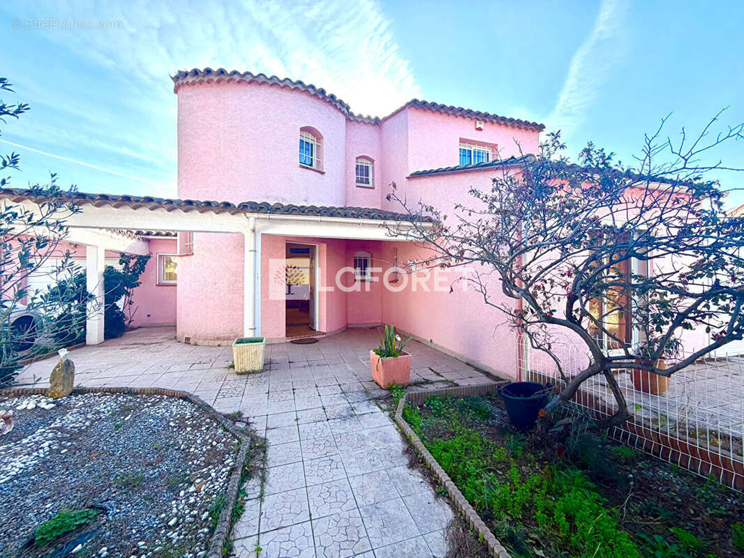 Maison à SAINT-CYPRIEN