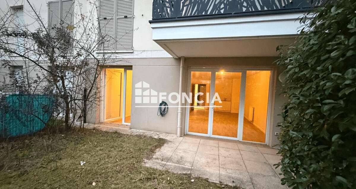 Appartement à PONTAULT-COMBAULT