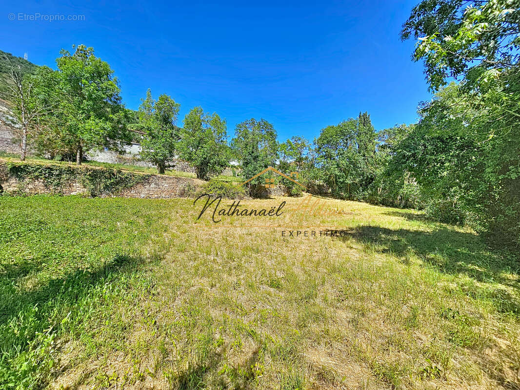 Grand terrain constructible aux Cazes - photo 2